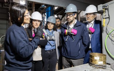 Ministro de Economía visitó planta piloto de procesamiento sustentable de cobre en la UdeC